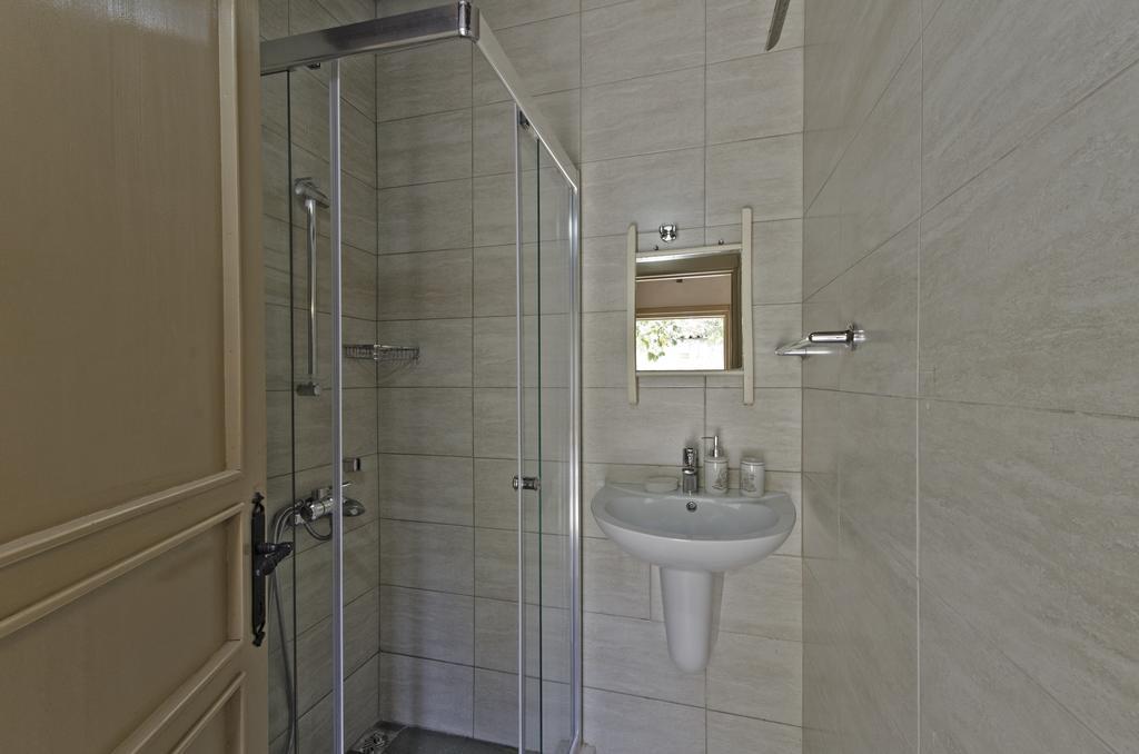 Lilyum Alacati - Tas Ev Exterior foto
