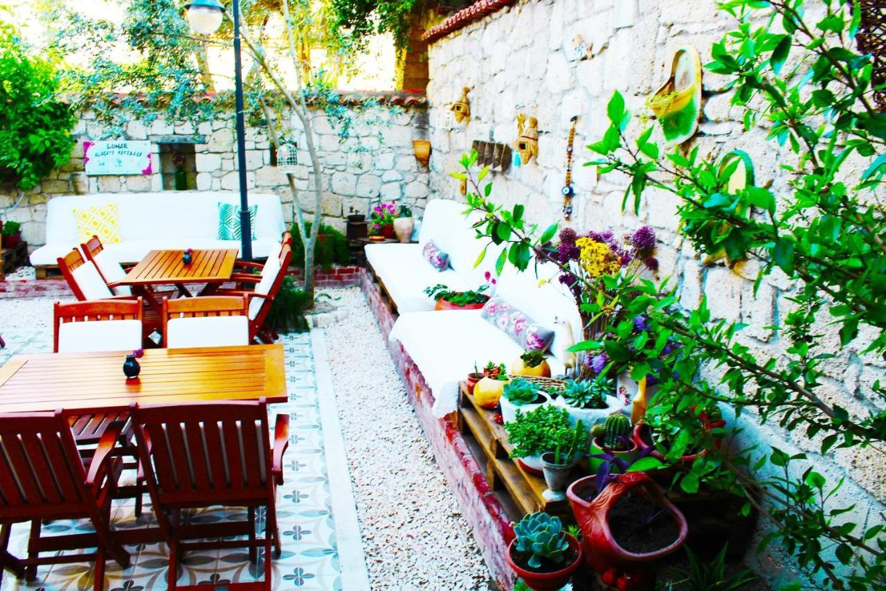 Lilyum Alacati - Tas Ev Exterior foto